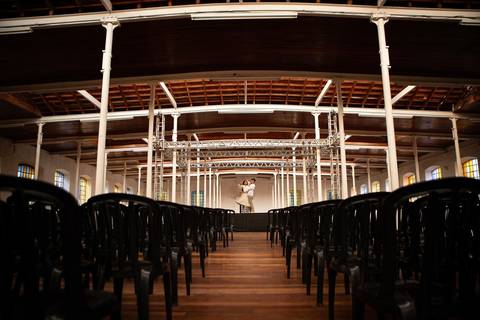 As melhores ideias e inspirações criativas de fotos de ensaio pré wedding na Brasital em São Roque'