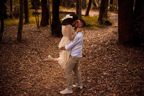 As melhores ideias e inspirações criativas de fotos de ensaio pré wedding na Brasital em São Roque'