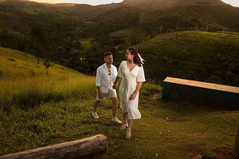 As melhores ideias e inspirações criativas de fotos de ensaio pré wedding no Mirante do Saboó em São Roque'