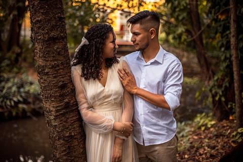 As melhores ideias e inspirações criativas de fotos de ensaio pré wedding na Brasital em São Roque'