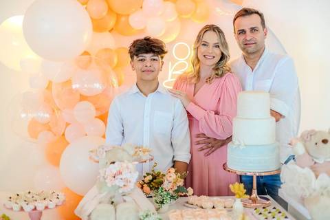 As melhores ideias e inspirações criativas de fotos de Chá de Bebê'