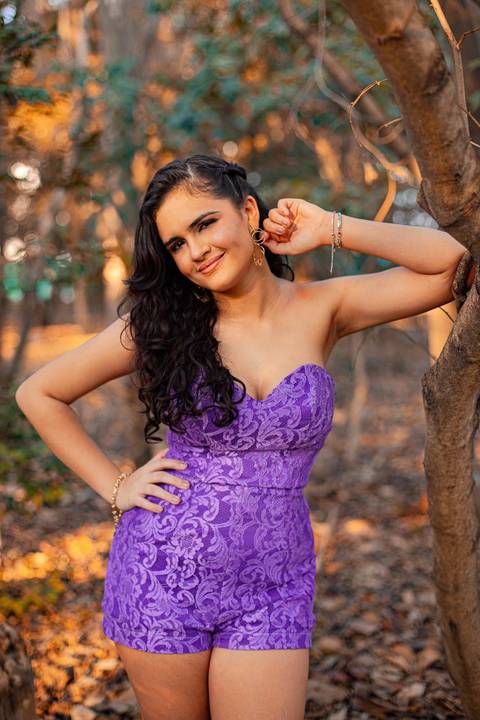 As melhores ideias e inspirações criativas de fotos de ensaio de Debutante 15 anos no Parque Villa Lobos'