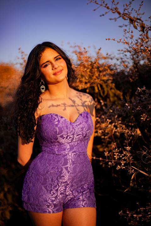 As melhores ideias e inspirações criativas de fotos de ensaio de Debutante 15 anos no Parque Villa Lobos'