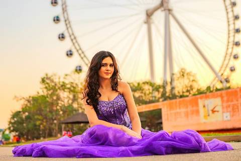 As melhores ideias e inspirações criativas de fotos de ensaio de Debutante 15 anos no Parque Villa Lobos'