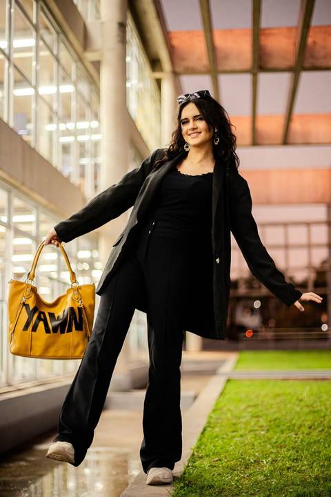 As melhores ideias e inspirações criativas de fotos de ensaio de Debutante 15 anos no Parque Villa Lobos'