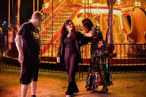 As melhores ideias e inspirações criativas de fotos de ensaio de Debutante 15 anos no Parque Villa Lobos'