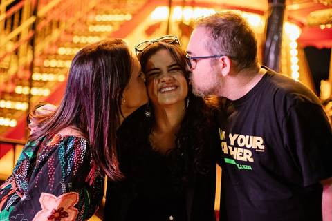 As melhores ideias e inspirações criativas de fotos de ensaio de Debutante 15 anos no Parque Villa Lobos'