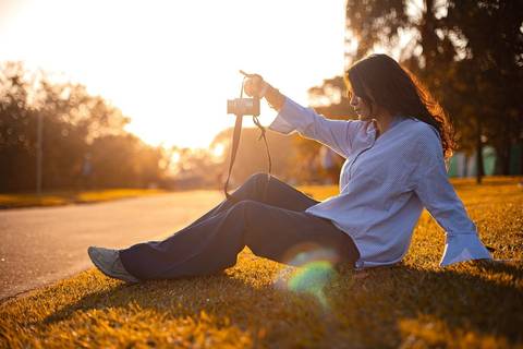 As melhores ideias e inspirações criativas de fotos de ensaio de Debutante 15 anos no Parque Villa Lobos'