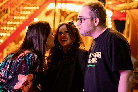 As melhores ideias e inspirações criativas de fotos de ensaio de Debutante 15 anos no Parque Villa Lobos'