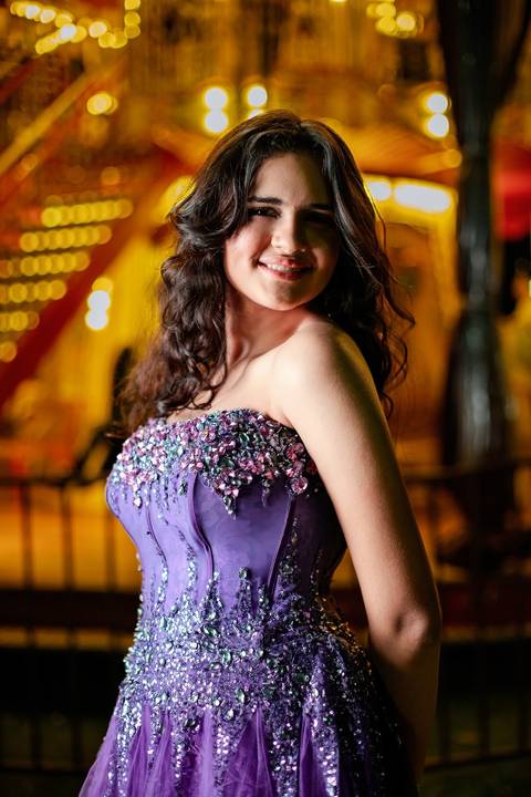 As melhores ideias e inspirações criativas de fotos de ensaio de Debutante 15 anos no Parque Villa Lobos'