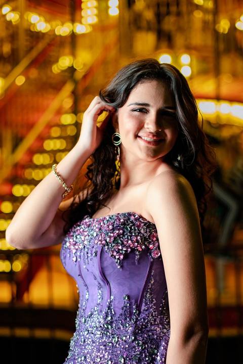 As melhores ideias e inspirações criativas de fotos de ensaio de Debutante 15 anos no Parque Villa Lobos'