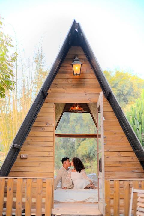 As melhores ideias e inspirações criativas de fotos de ensaio pré wedding românticas no Bangalô Alumiar na cidade de Socorro - SP'