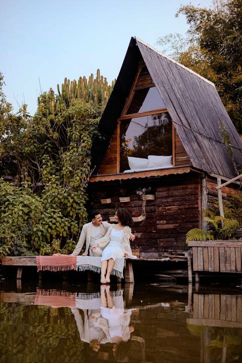 As melhores ideias e inspirações criativas de fotos de ensaio pré wedding românticas no Bangalô Alumiar na cidade de Socorro - SP'