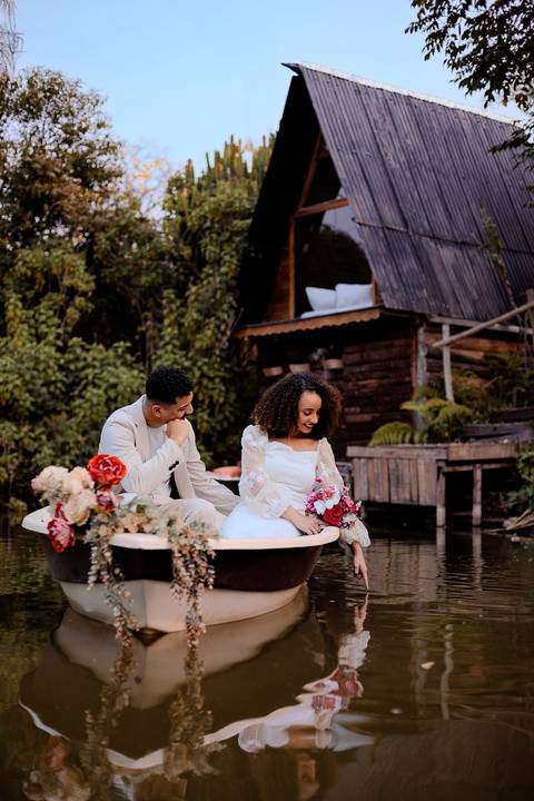 As melhores ideias e inspirações criativas de fotos de ensaio pré wedding românticas no Bangalô Alumiar na cidade de Socorro - SP'