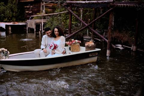 As melhores ideias e inspirações criativas de fotos de ensaio pré wedding românticas no Bangalô Alumiar na cidade de Socorro - SP'