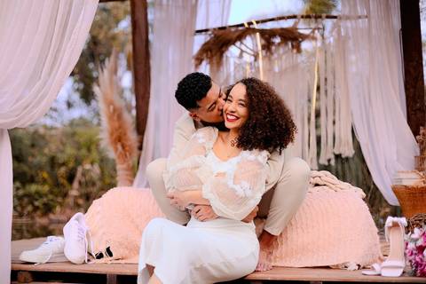 As melhores ideias e inspirações criativas de fotos de ensaio pré wedding românticas no Bangalô Alumiar na cidade de Socorro - SP'