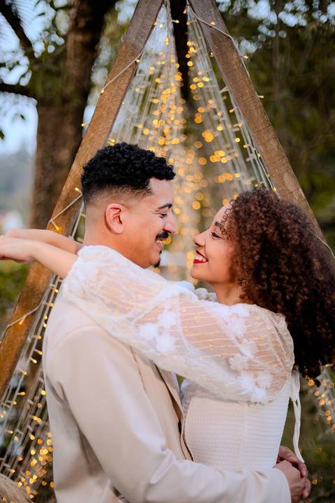 As melhores ideias e inspirações criativas de fotos de ensaio pré wedding românticas no Bangalô Alumiar na cidade de Socorro - SP'