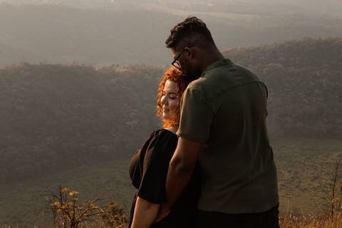 As melhores ideias e inspirações criativas de fotos de ensaio pré wedding no Morro do Capuava'