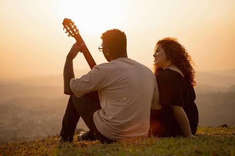 As melhores ideias e inspirações criativas de fotos de ensaio pré wedding no Morro do Capuava'