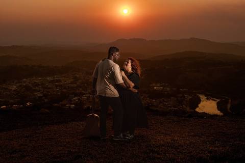 As melhores ideias e inspirações criativas de fotos de ensaio pré wedding no Morro do Capuava'