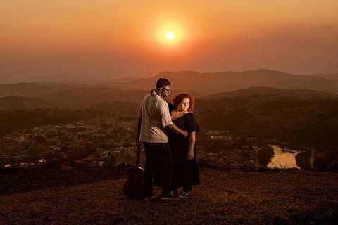 As melhores ideias e inspirações criativas de fotos de ensaio pré wedding no Morro do Capuava'