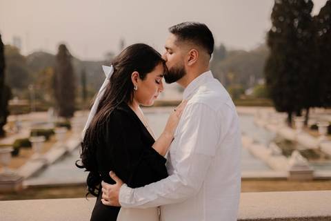 As melhores ideias e inspirações criativas de fotos de ensaio pré wedding Parque Burle Marx - Museu do Ipiranga - Centro Histórico - Casa do Saulo'