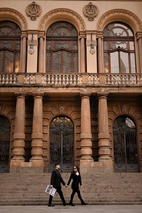 As melhores ideias e inspirações criativas de fotos de ensaio pré wedding Parque Burle Marx - Museu do Ipiranga - Centro Histórico - Casa do Saulo'