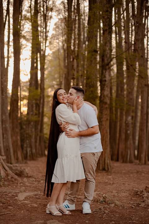 As melhores ideias e inspirações criativas de fotos de ensaio pré wedding no Parque Horto Florestal'