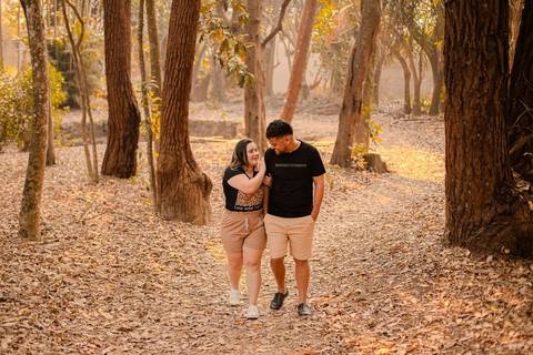 As melhores ideias e inspirações criativas de fotos de ensaio pré wedding na Brasital em São Roque'