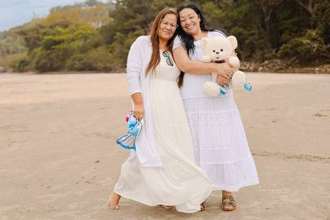 As melhores ideias e inspirações criativas de fotos do Chá Revelação na Praia com a Família'