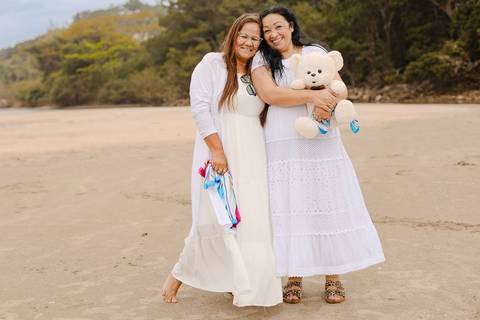 As melhores ideias e inspirações criativas de fotos do Chá Revelação na Praia com a Família'