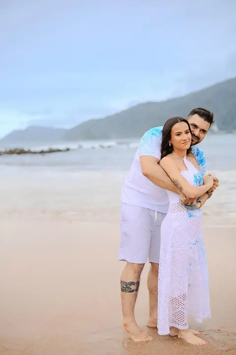 As melhores ideias e inspirações criativas de fotos do Chá Revelação na Praia com a Família'