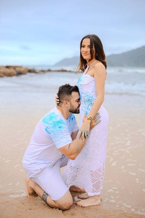 As melhores ideias e inspirações criativas de fotos do Chá Revelação na Praia com a Família'