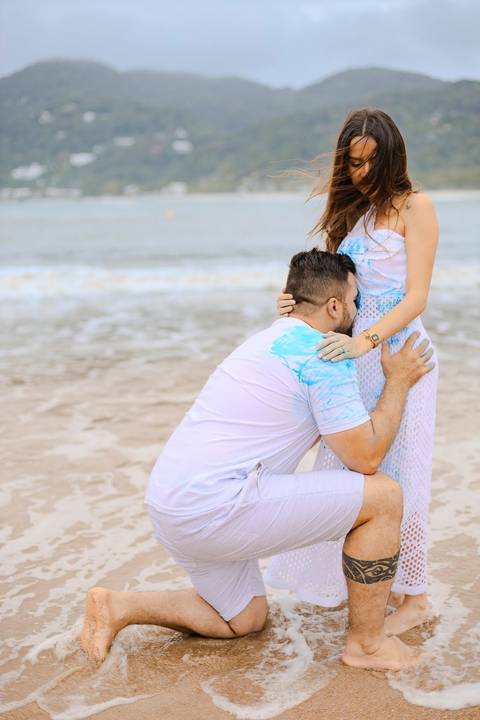 As melhores ideias e inspirações criativas de fotos do Chá Revelação na Praia com a Família'