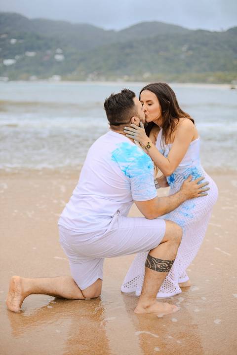 As melhores ideias e inspirações criativas de fotos do Chá Revelação na Praia com a Família'