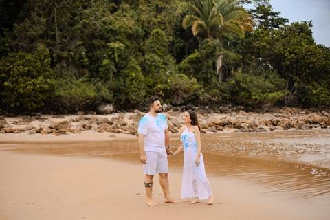 As melhores ideias e inspirações criativas de fotos do Chá Revelação na Praia com a Família'