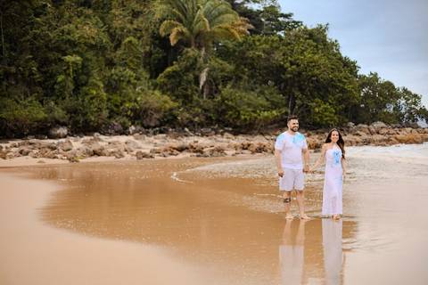 As melhores ideias e inspirações criativas de fotos do Chá Revelação na Praia com a Família'