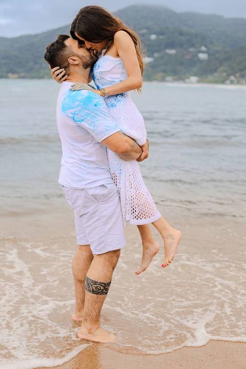 As melhores ideias e inspirações criativas de fotos do Chá Revelação na Praia com a Família'