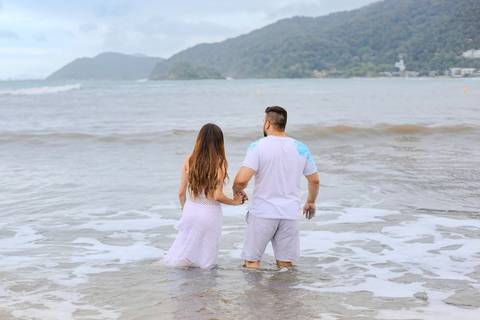 As melhores ideias e inspirações criativas de fotos do Chá Revelação na Praia com a Família'