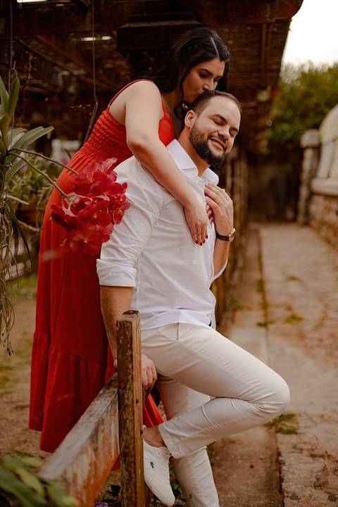 As melhores ideias e inspirações criativas de fotos de ensaio pré wedding no Jardim Botânico'
