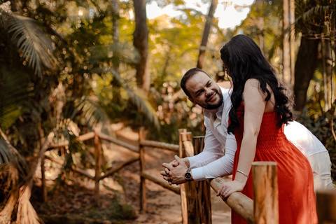 As melhores ideias e inspirações criativas de fotos de ensaio pré wedding no Jardim Botânico'