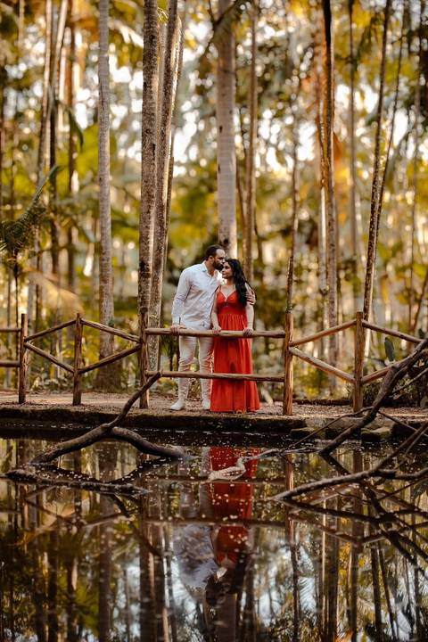 As melhores ideias e inspirações criativas de fotos de ensaio pré wedding no Jardim Botânico'