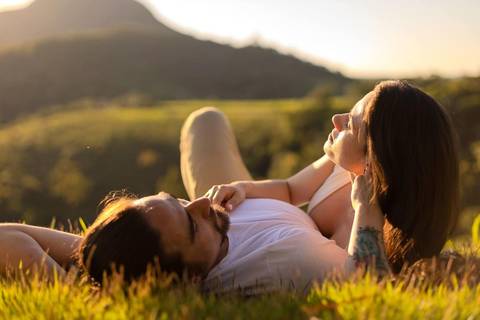 As melhores ideias e inspirações criativas de fotos de ensaio pré wedding em São Roque no Mirante do Saboó'