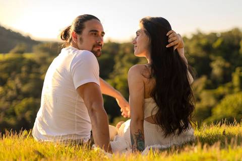 As melhores ideias e inspirações criativas de fotos de ensaio pré wedding em São Roque no Mirante do Saboó'