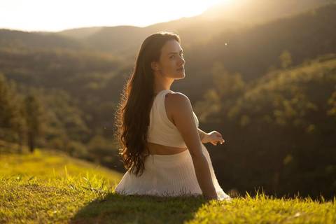 As melhores ideias e inspirações criativas de fotos de ensaio pré wedding em São Roque no Mirante do Saboó'