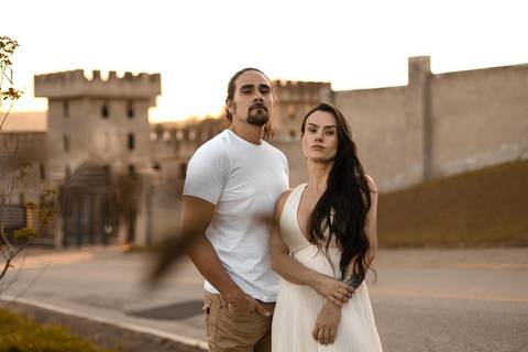 As melhores ideias e inspirações criativas de fotos de ensaio pré wedding em São Roque no Mirante do Saboó'