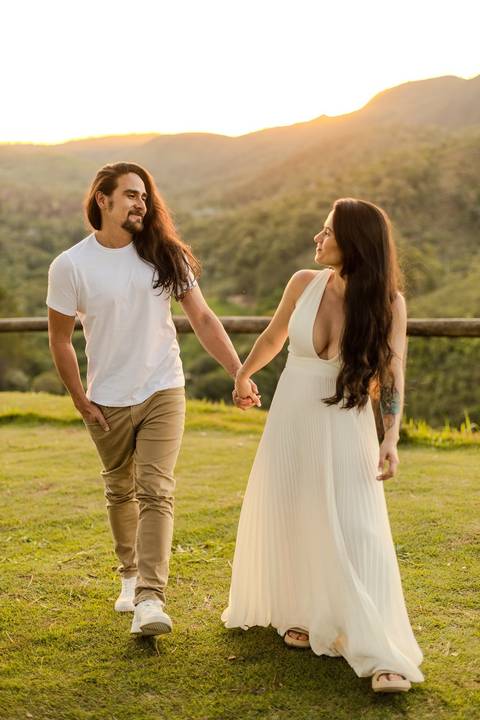 As melhores ideias e inspirações criativas de fotos de ensaio pré wedding em São Roque no Mirante do Saboó'