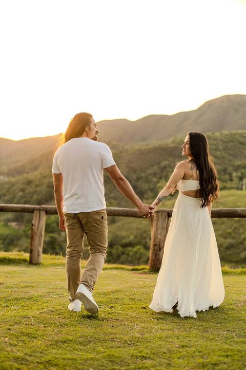 As melhores ideias e inspirações criativas de fotos de ensaio pré wedding em São Roque no Mirante do Saboó'