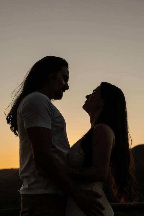 As melhores ideias e inspirações criativas de fotos de ensaio pré wedding em São Roque no Mirante do Saboó'