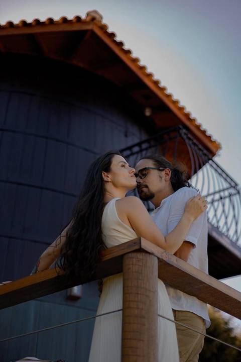 As melhores ideias e inspirações criativas de fotos de ensaio pré wedding em São Roque - Vinícola XV de Novembro'